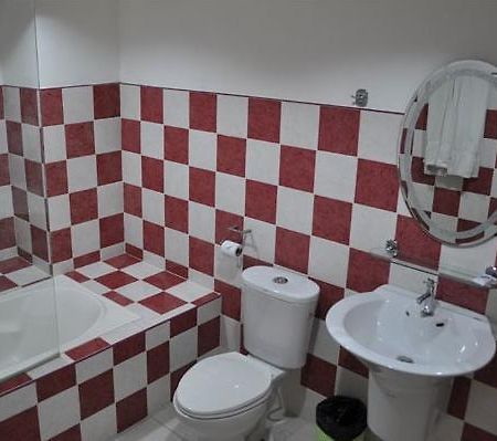 Laoag Renzo Hotel Luaran gambar